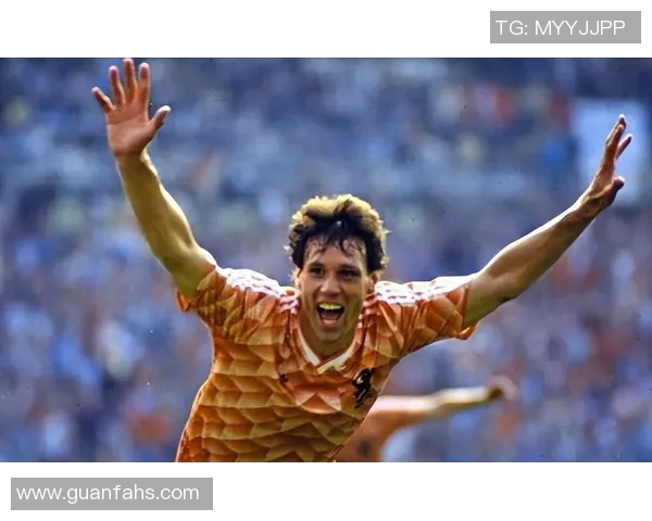 当前足球界十大球星排名解析他们的表现与未来潜力